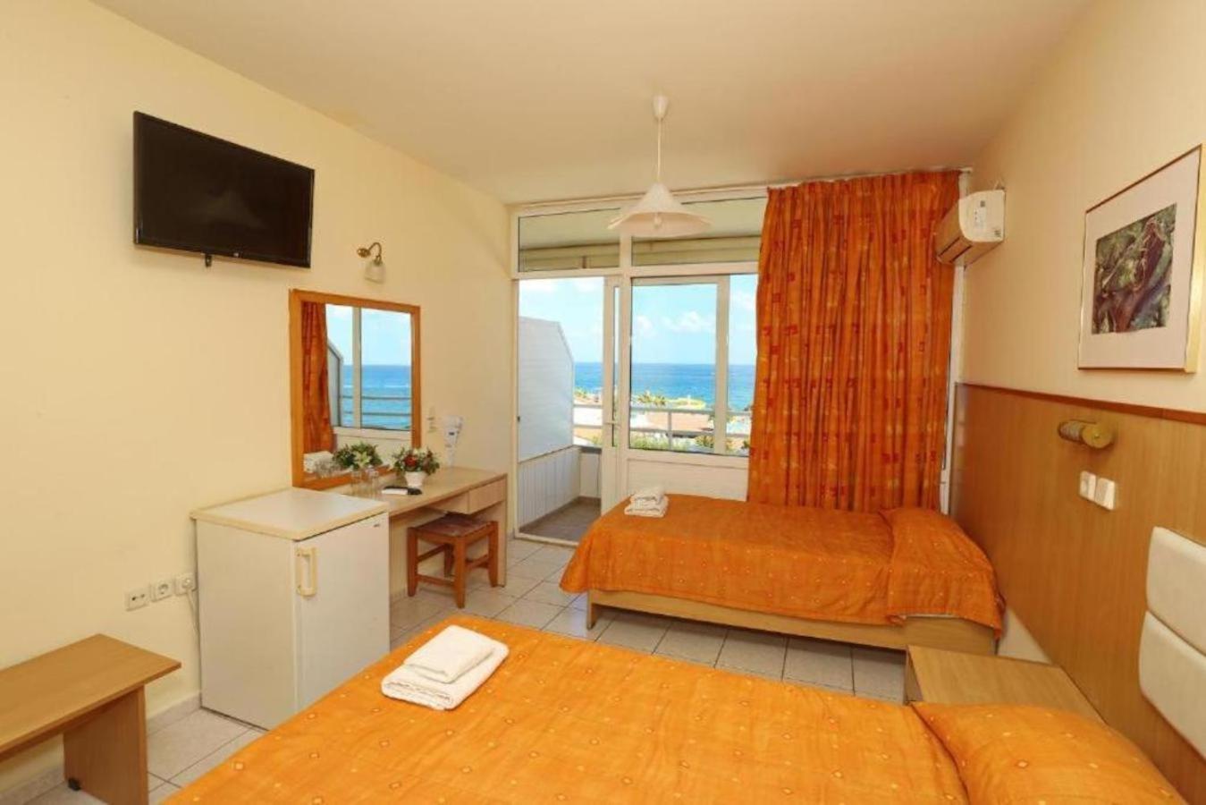 Eri Beach & Village Hotel Hersonissos  Ngoại thất bức ảnh