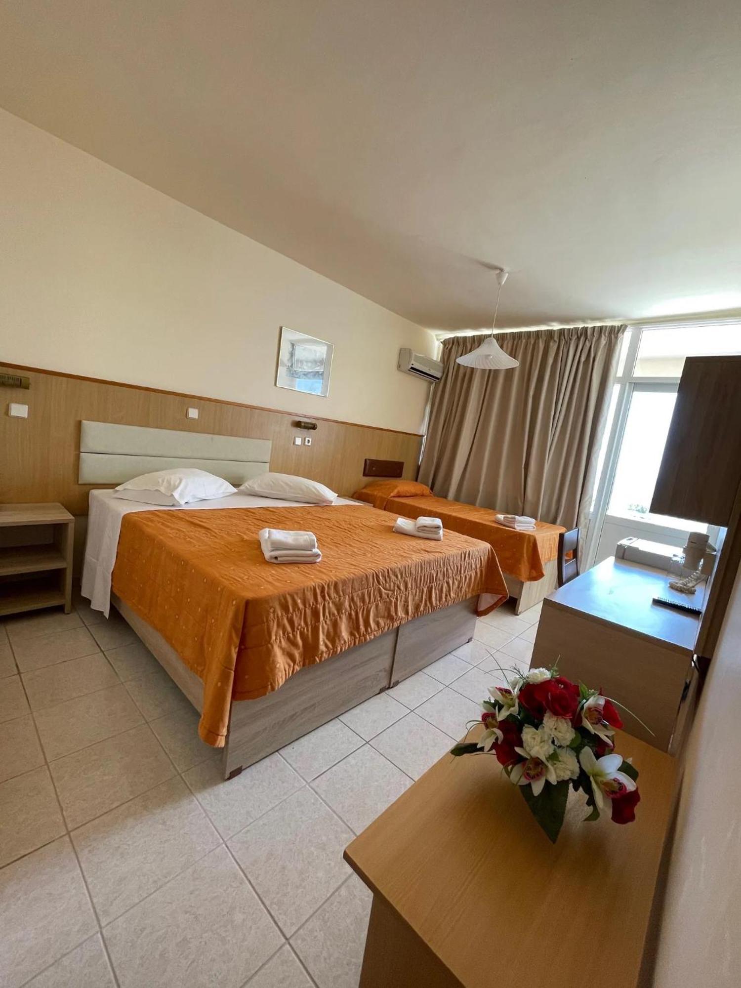 Eri Beach & Village Hotel Hersonissos  Ngoại thất bức ảnh